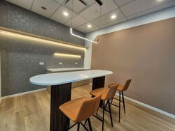 Oue Downtown (D1), Office #526775771